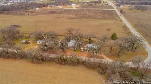 21038 Merle Wolfe Rd, Thackerville, OK 73459 photo 6