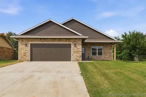 114 Sooner Dr, Stroud, OK 74079