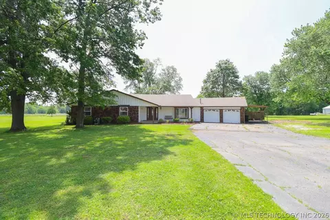 19110 E 97th St, Broken Arrow, OK 74012