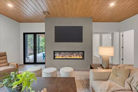 Living - 139 091 Rd, Eucha, OK 74342 photo 11 of 19