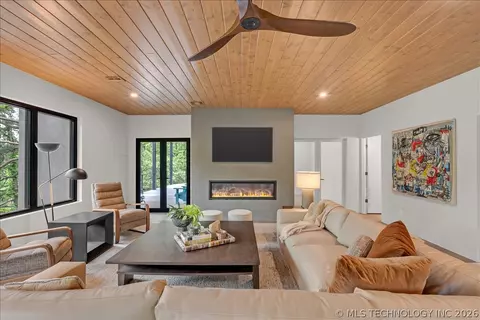 Living - 139 091 Rd, Eucha, OK 74342 photo 13 of 19