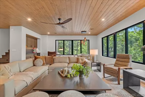 Living - 139 091 Rd, Eucha, OK 74342 photo 17 of 19