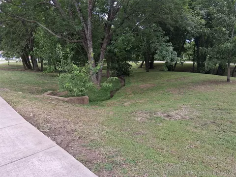 8900 E 64th St, Tulsa, OK 74133 photo 13