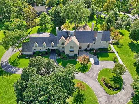 3132 Columbia Cir, Tulsa, OK 74105