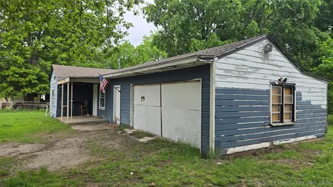 2915 E Ute St, Tulsa, OK 74110