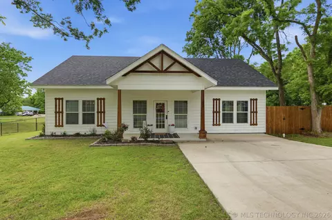 200 Bois Darc Ave, Fort Gibson, OK 74434