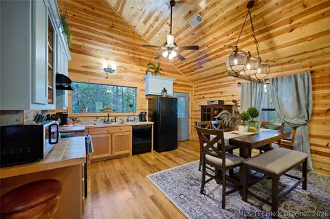 Dining - 83 Bent Pine Trl, Broken Bow, OK 74728 photo 5 of 5