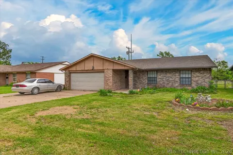 520 Carol Rd, Bartlesville, OK 74003