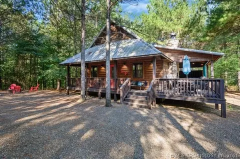 81 Bent Pine Trl, Broken Bow, OK 74728