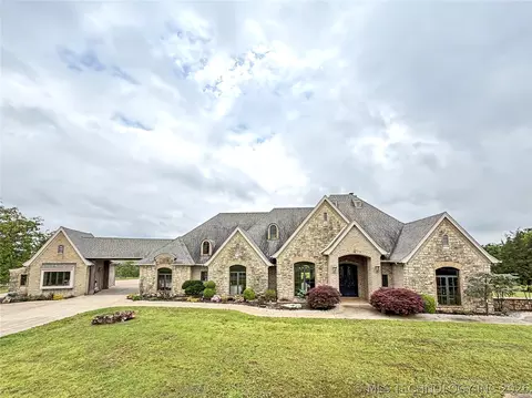 8199 W 800 Rd, Fort Gibson, OK 74434