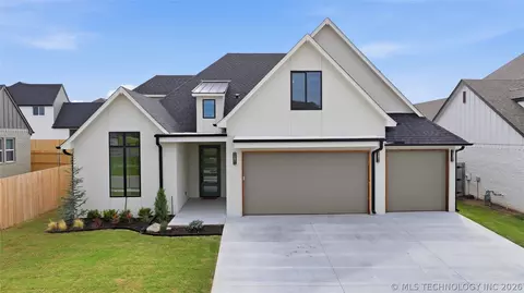 Exterior - 13645 S 20th Pl E, Bixby, OK 74008 photo 5 of 5