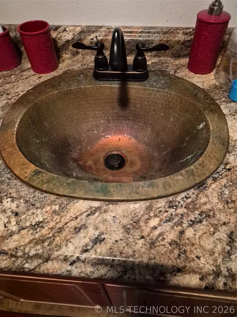 Bath - 105897 S 4170, Checotah, OK 74426 photo 1 of 5