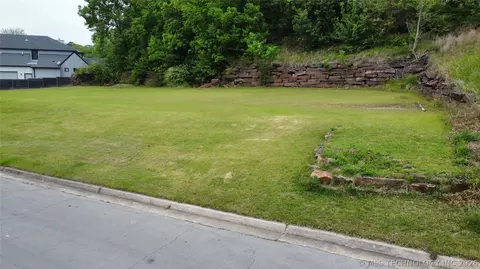 5117 E 78th Pl, Tulsa, OK 74136 photo 6
