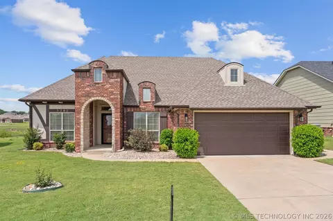 3202 Stonewall Dr, Bartlesville, OK 74006