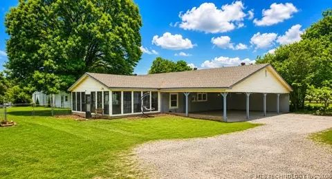 Exterior - 417566 E 1140 Rd, Checotah, OK 74426 photo 1 of 7