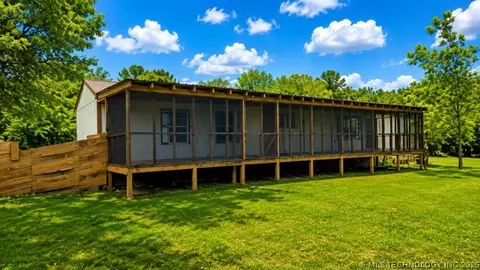 Exterior - 417566 E 1140 Rd, Checotah, OK 74426 photo 2 of 7