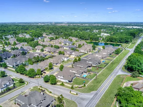 View/Area - 5902 E 110th Pl, Tulsa, OK 74137 photo 6 of 7