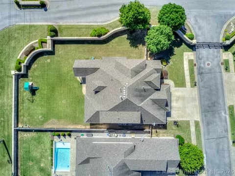 View/Area - 5902 E 110th Pl, Tulsa, OK 74137 photo 1 of 6