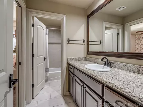 Bath - 5902 E 110th Pl, Tulsa, OK 74137 photo 11 of 16
