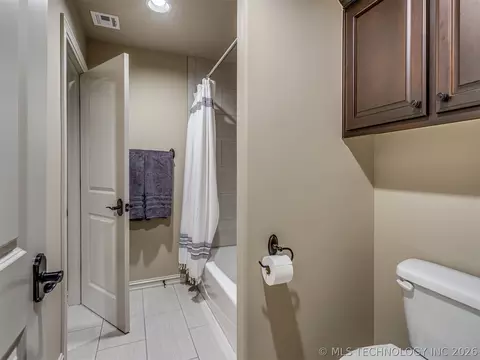 Bath - 5902 E 110th Pl, Tulsa, OK 74137 photo 14 of 16