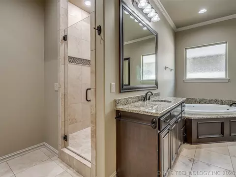 Bath - 5902 E 110th Pl, Tulsa, OK 74137 photo 3 of 16
