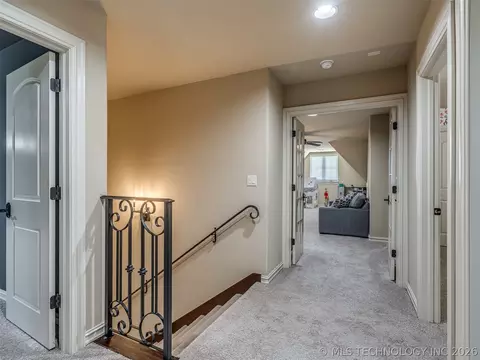 Entry Way - 5902 E 110th Pl, Tulsa, OK 74137 photo 8 of 9