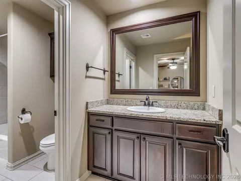 Bath - 5902 E 110th Pl, Tulsa, OK 74137 photo 13 of 16