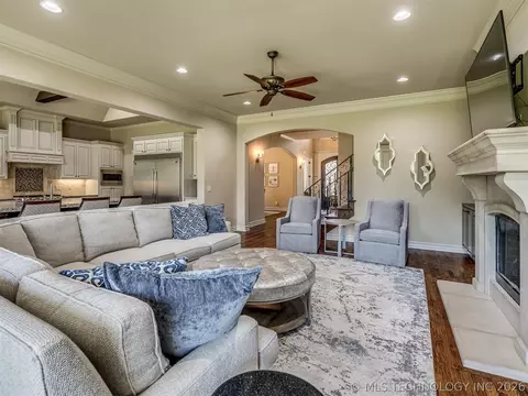 Living - 5902 E 110th Pl, Tulsa, OK 74137 photo 5 of 7