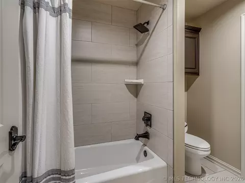 Bath - 5902 E 110th Pl, Tulsa, OK 74137 photo 12 of 16