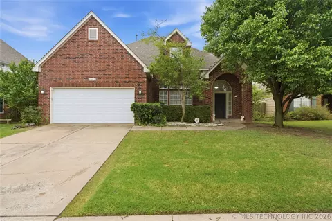 4417 W Elgin St, Broken Arrow, OK 74012