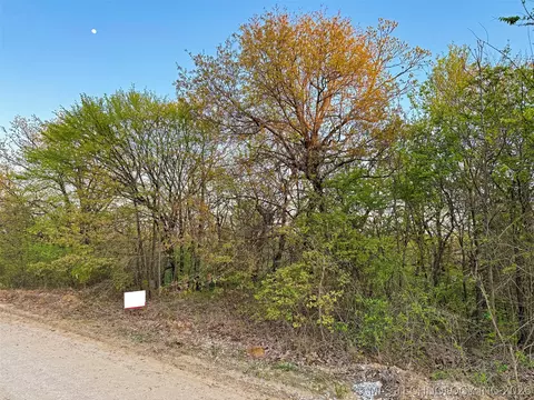 1516 Foothill Dr, Eufaula, OK 74432 photo 3