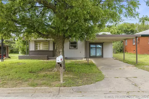 79 6th St, Healdton, OK 73438
