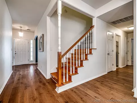 Entry Way - 8535 E 82nd St, Tulsa, OK 74133 photo 4 of 4