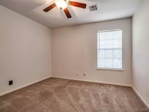Bedroom - 8535 E 82nd St, Tulsa, OK 74133 photo 3 of 9