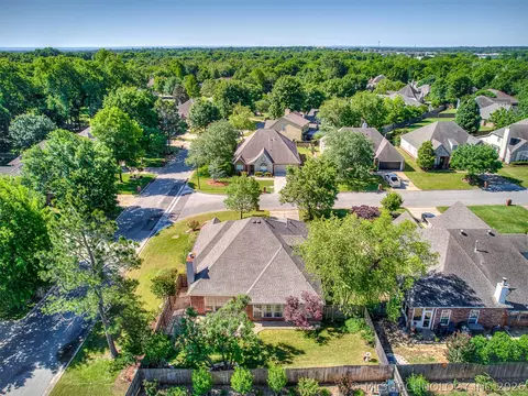 View/Area - 8535 E 82nd St, Tulsa, OK 74133 photo 3 of 5