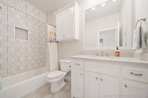 1335 E 36th Pl S, Tulsa, OK 74105 photo 49
