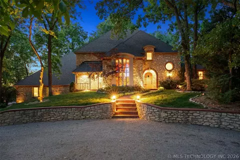 2224 Stonewall Dr, Bartlesville, OK 74006
