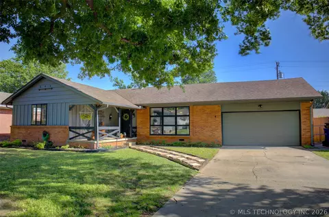 6766 E 26th Pl, Tulsa, OK 74129