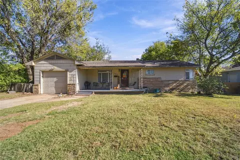 1123 N Maple Ave, Sand Springs, OK 74063