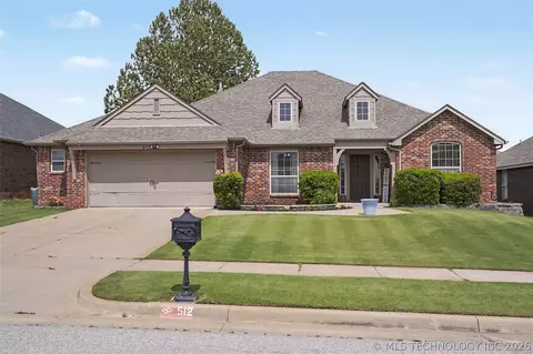 512 E Fargo St, Broken Arrow, OK 74012