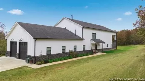 73015 Whispering Oaks Dr, Wagoner, OK 74467