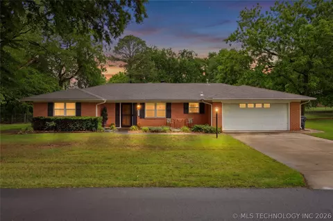 8944 E 116th St S, Bixby, OK 74008