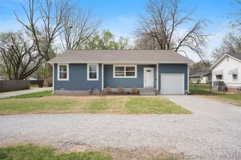 517 W Clyde Ave, Vinita, OK 74301