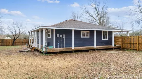 Exterior - 396 Cherokee Ln, Bluejacket, OK 74333 photo 2 of 5