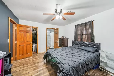 Bedroom - 396 Cherokee Ln, Bluejacket, OK 74333 photo 4 of 4