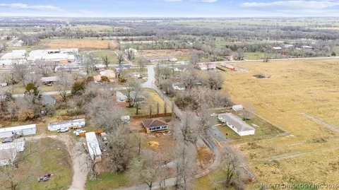 396 Cherokee Ln, Bluejacket, OK 74333 photo 25