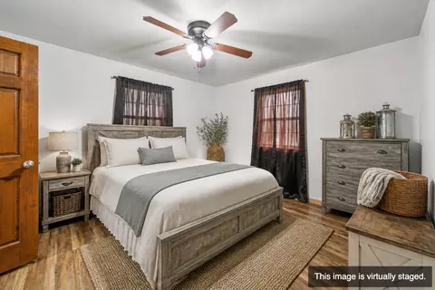 Bedroom - 396 Cherokee Ln, Bluejacket, OK 74333 photo 2 of 4