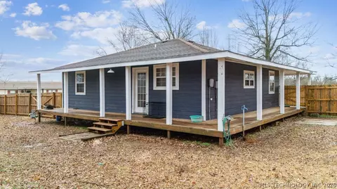 Exterior - 396 Cherokee Ln, Bluejacket, OK 74333 photo 1 of 5