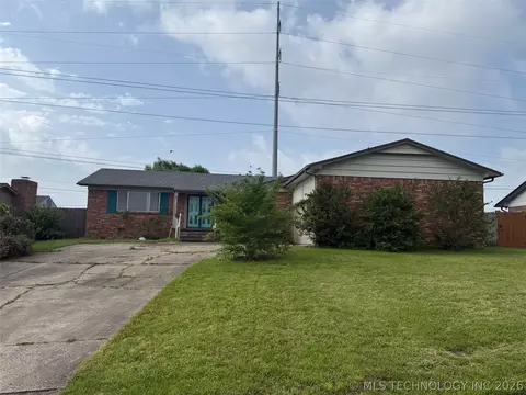 5962 E 36th St S, Tulsa, OK 74135
