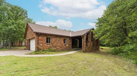 35 Chickasaw Rd, Sand Springs, OK 74063